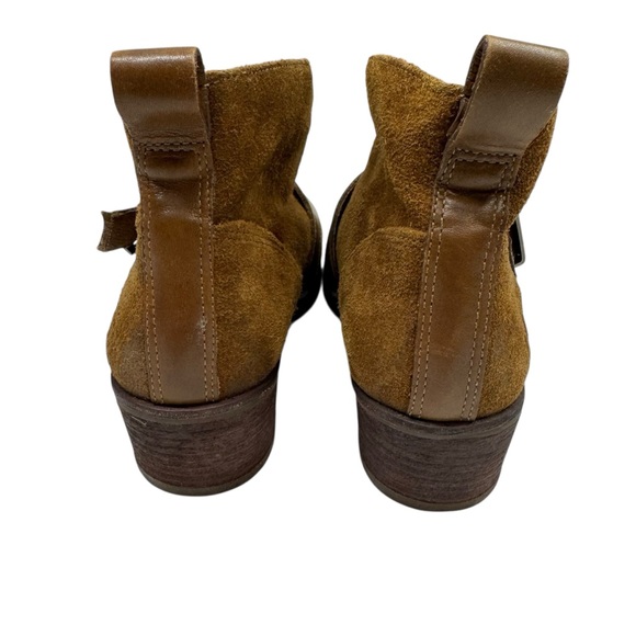 UGG Wright Boots Women’s 6.5 Belted Brown Suede Ankle Chukka Booties Leather - Picture 5 of 14